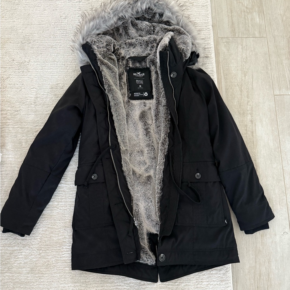 Hollister Black Parka with Faux Fur Lining - Picture 7 of 7